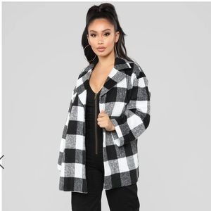 Fashion nova Black & White Coat XL